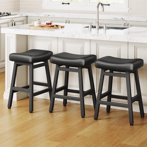 Curved counter stools, set of 3 – cream and oak kitchen ideas
